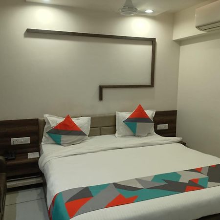 Hotel Palliate Ahmedabad Exterior photo