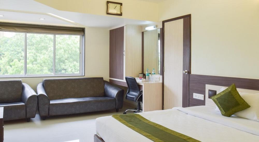 Hotel Palliate Ahmedabad Exterior photo