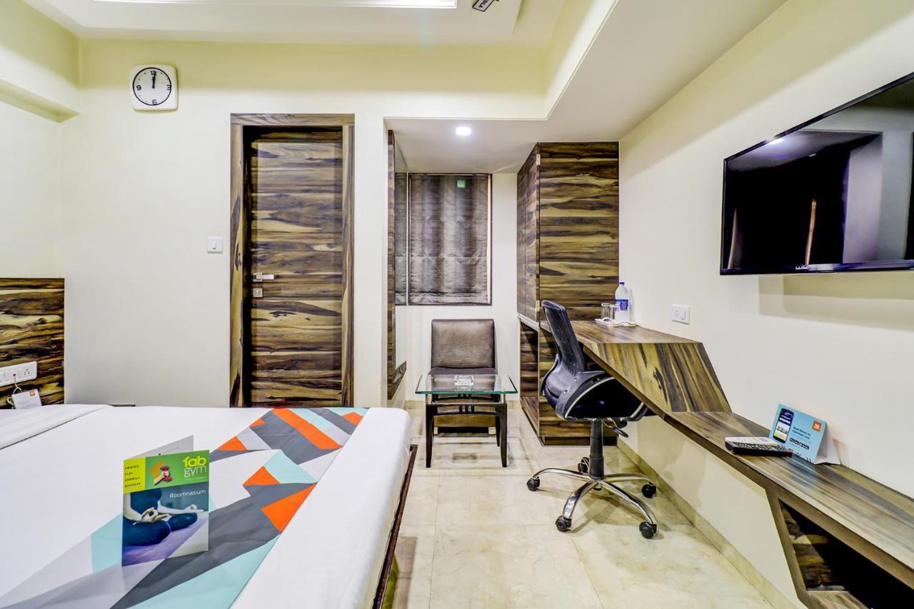 Hotel Palliate Ahmedabad Exterior photo