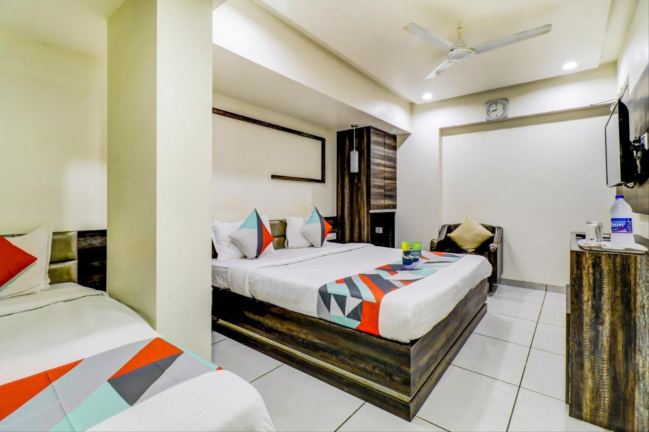 Hotel Palliate Ahmedabad Exterior photo