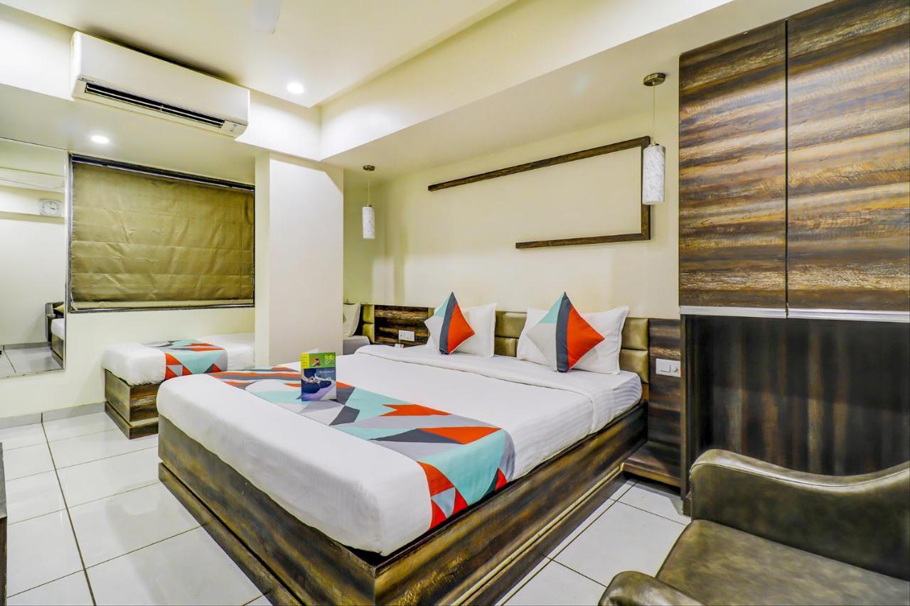 Hotel Palliate Ahmedabad Exterior photo
